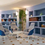 Plaza Ξενοδοχείο 4*