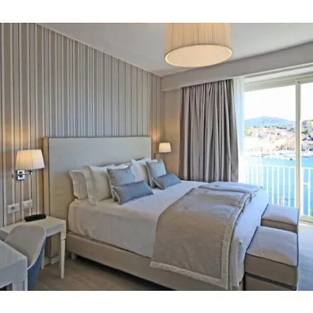 Plaza Hotell Porto Azzurro
