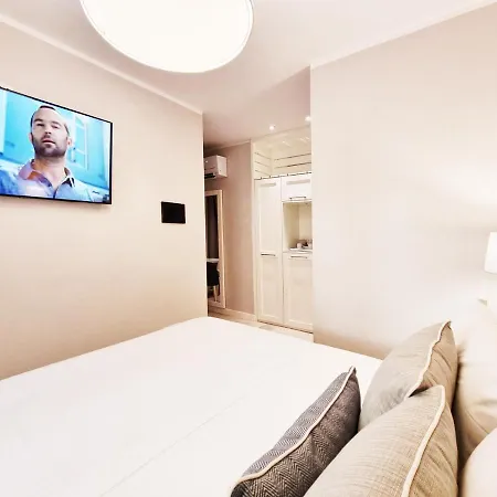 Plaza Hotell 4*