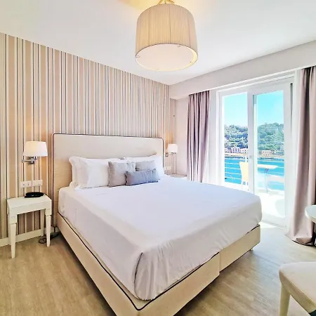 Hotell Plaza Porto Azzurro