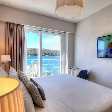Hotell Plaza 4*