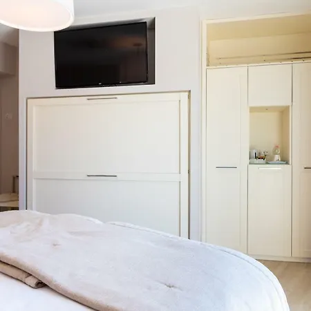Plaza Hotell 4*